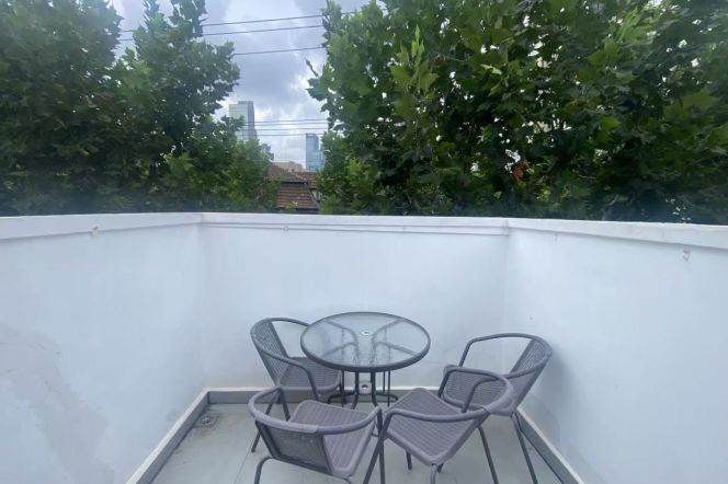 terrace+1 br +2 bathrooms+floor heating near L7 changping rd station