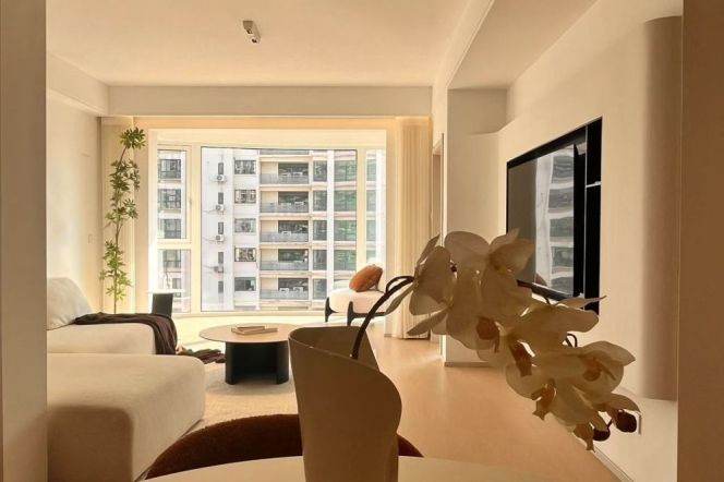 Really Bright&Modern&Spacious 2Bdrs 1Bath Apt+Awesome View+L3/4 Zhong Tan Rd+Nice Compound