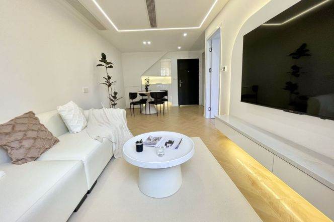 Shanghai Railway Station Elevator 1Br Line1/3/4 Nice Compound