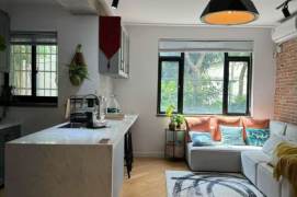 Good lighting 2+1brs&2baths near Shanghai Library