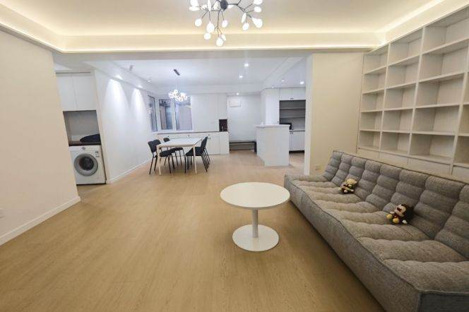 Renovated 3br apt with floor heating,close to Longxi,Line10
