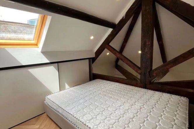 High ceiling 1Br/1Lr/1Bt apt nr South shanxi rd,M1/10/12