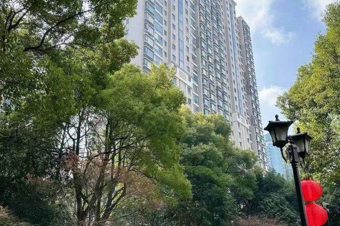 Open Balcony+Bright&Fabulous&Spacious 3Bdrs 2Baths+Nice View/L7 Chang Ping Rd/Large Closets