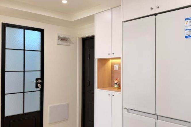 Newly renovated 1br Apt Hengshan road