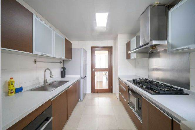 brand new 3brs plus study in Hong qiao with floor heating nice balcony 33K