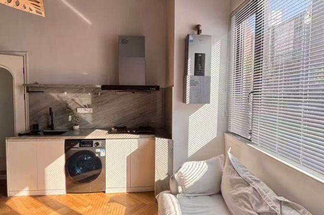 Unique1+1br lane house M.huaihai road