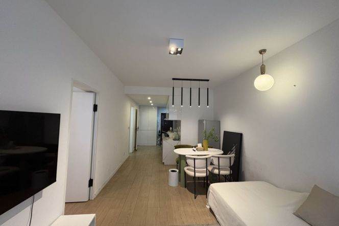 2 brs near L2/L11 jiangsu rd station+yard