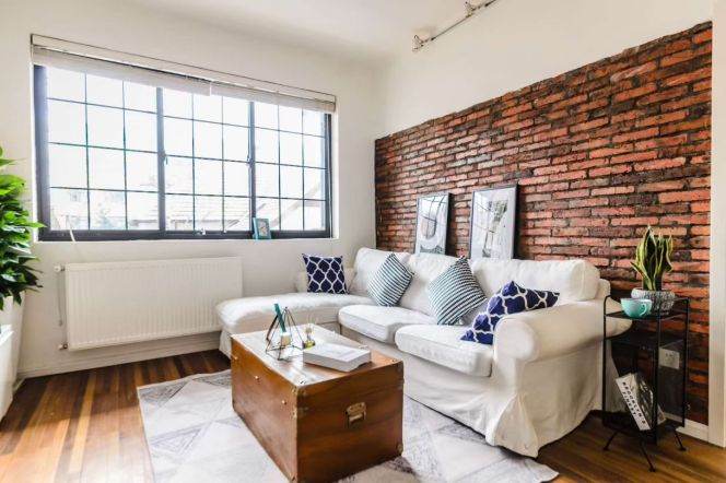 2 Brs, 1 Living room with Wall Heating, Oven @ Changshu rd station L1&7