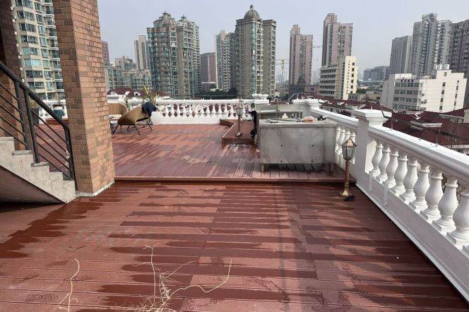 3 Brs, 3 Baths, 180 sqm & Terrace @ Zhaojiabang rd station L7&9