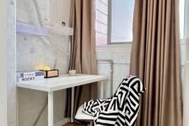 Jingan district, bright room with balcony, close to SJTU/ECNU,advance booking accepted 