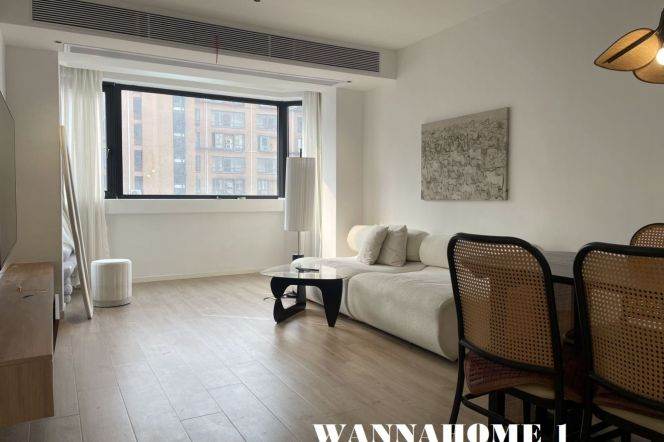 Modern&Spacious&Bright 2Bdrs 1Bath Apt+Good View+L1/9/11 Xu Jia Hui