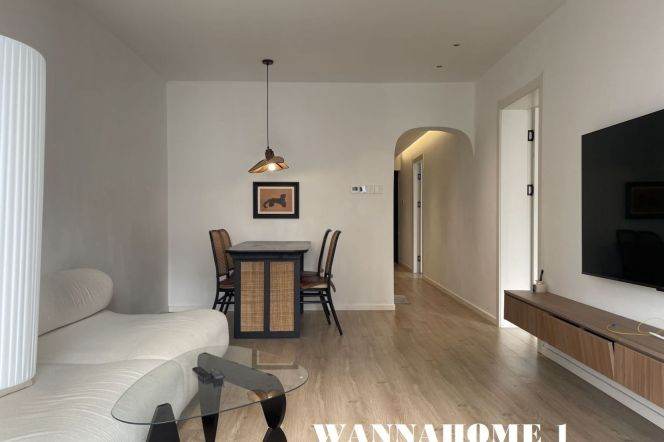 Modern&Spacious&Bright 2Bdrs 1Bath Apt+Good View+L1/9/11 Xu Jia Hui