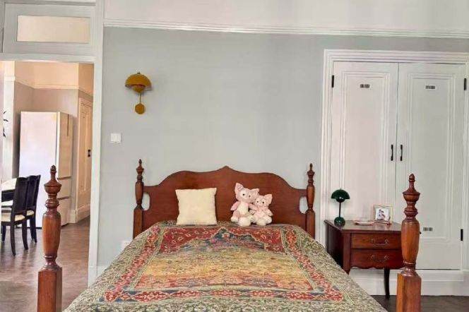 Great Compound+Modern 2 Bedrooms 1Bath Apt+Line 1/7 Chang Shu Rd+Nice View+Large Balcony