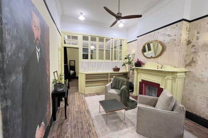 Old House 2Brm Higher Ceiling Near Line 2/12/13 West Nanjing Rd