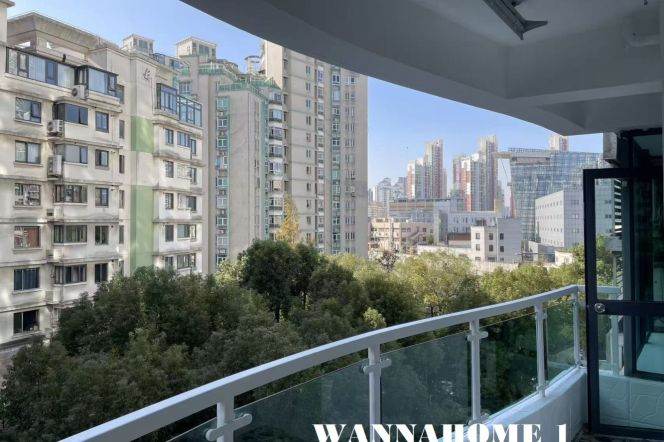 Open Balcony+Spacious&Bright 2Bdrs 1Bath Apt+L13/14 Wu Ning Rd+Awesome View+Great Compound