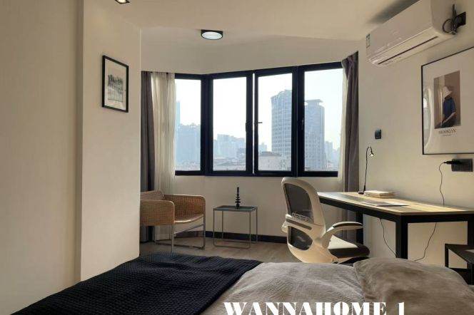 Nice View+Modern&Spacious&Really Bright 1Bdr 1Bath Apt/Elevator/West Nanjing Rd Metro