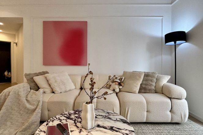  3 Bedrooms 2baths Apt/Modern&Fabulous/L9 Dapuqiao/Tianzifang CBD/elevator