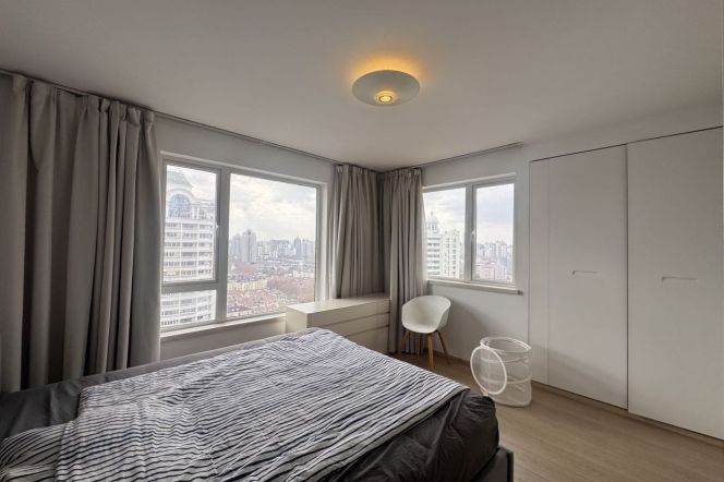 3 Brs, 2 Baths, 143 sqm with Open Balcony&Floor Heating @ IAPM 