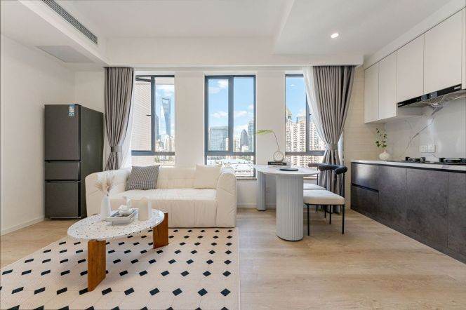 Pudong/Spacious 3br 2lr+outdoor balcony/bright room,Shangcheng rd@L9