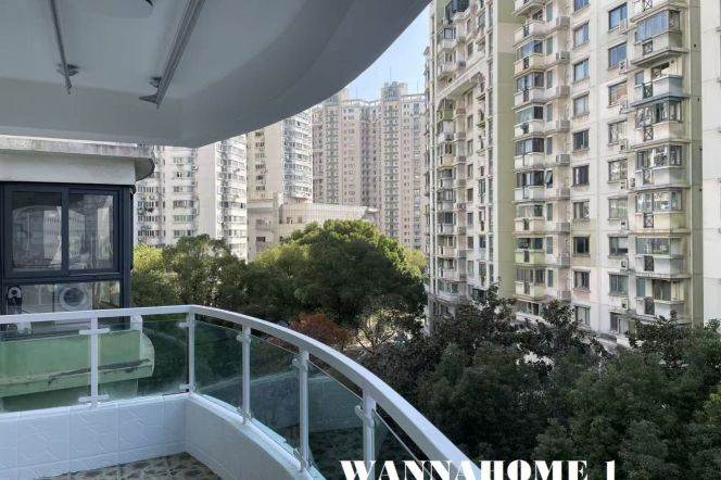 Open Balcony+Spacious&Bright 2Bdrs 1Bath Apt+L13/14 Wu Ning Rd+Awesome View+Great Compound