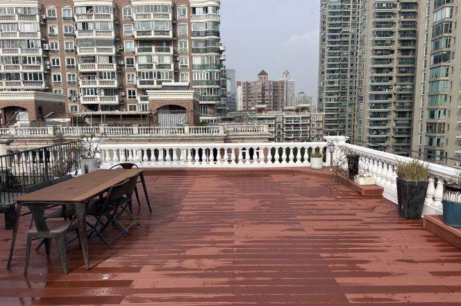 Xujihe, a large 3-bedroom apartment, with a 200-square-meter private terrace,L 1-9-11