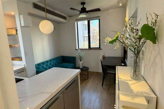 Separate 1br 1lr open balcony Nr L9 dapuqiao sta