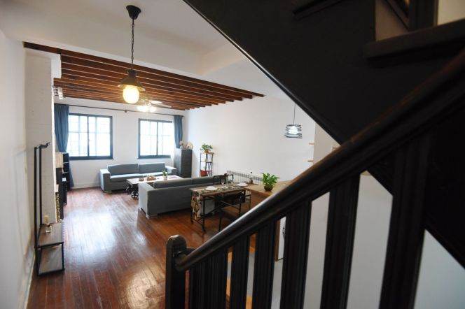 Spacious 3brs&3baths with terrace near IAPM/Changshu Road