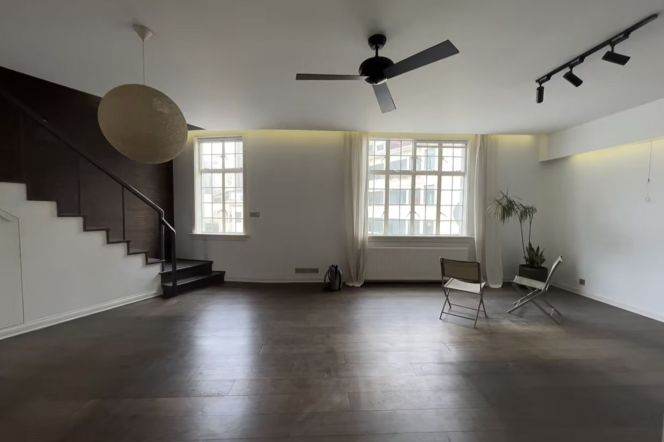 Spacious 2brs&2baths with good lighting near Changshu Road/IAPM