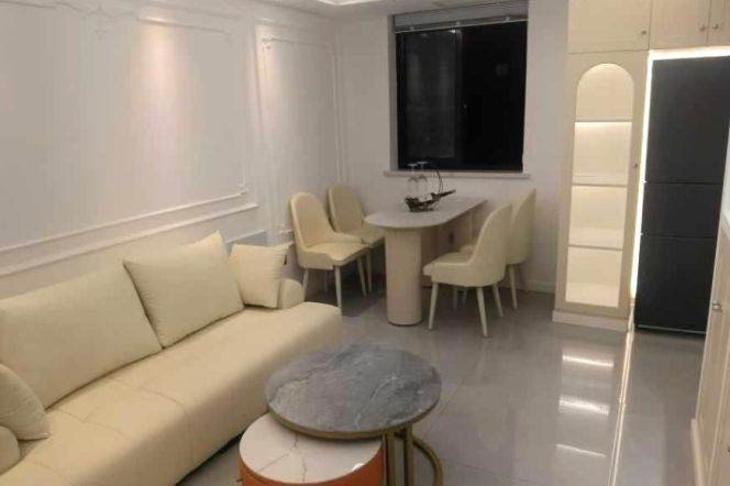 Daduhe rd 3BR 2LR@L13/15,bright room/elevator/central AC/NR ECNU