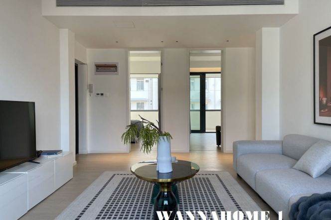 Elevator Modern&Spacious&Bright 3+1Bdrs 2Baths Apt+Wu Kang Rd+L10/11 Jiao  Tong Uni.
