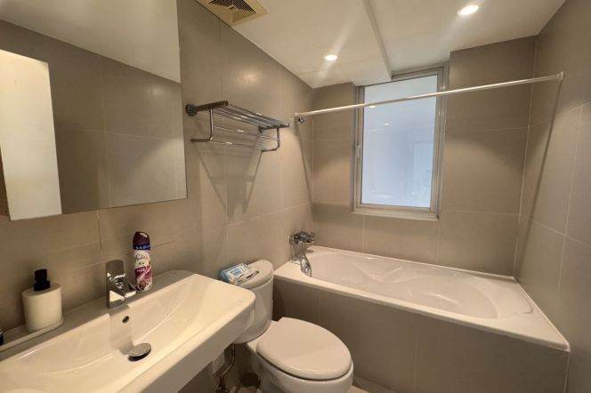 3 Brs, 2 Baths, 143 sqm with Open Balcony&Floor Heating @ IAPM 