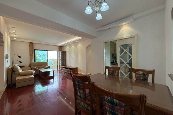 2 Brs, 2 Baths with Open Balcony & Gym&Swimming pool @ Shanghai Library L10