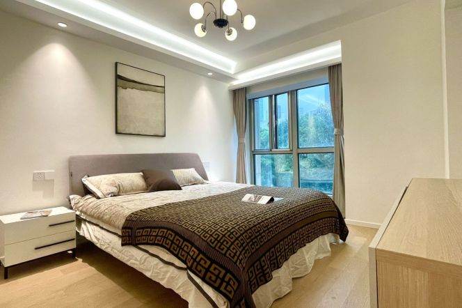 3BR 2BTH w/ Barclony nr Shanghai Natural History Museum M13