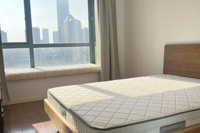 Spacious and bright 2Br/2bt@Changping rd 120sqm with nice open balcony