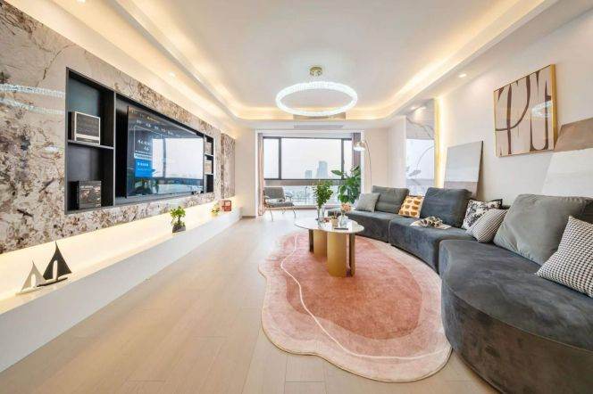 Exquisite 3BR 2BA 180㎡ High-Floor in Lianyang Community/Century Park