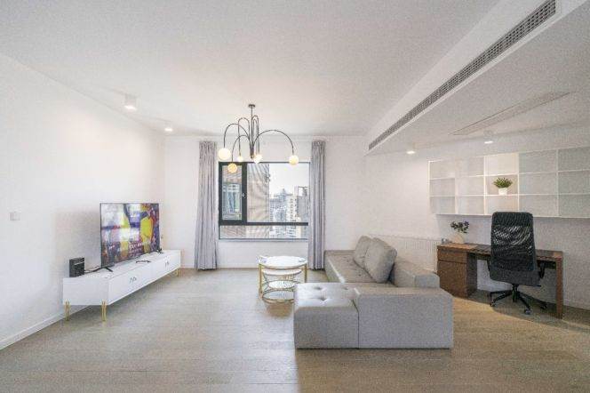 Morde4brs with wall heating and balcony in central Xujiahui 