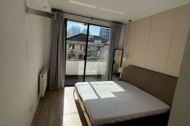 Good Value 1Br/1Lr/1Bt+Outdoor Balcony@L9 Dapuqiao Metro Station 