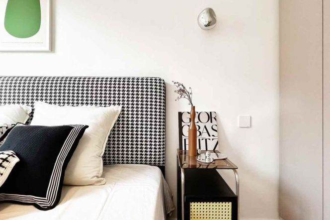 Zhongshan park 1BR 2LR@L2/3/4,central AC/bright room/big living room