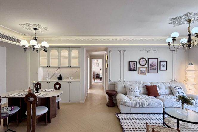 3 bedrooms 2baths Apt/Spacious /L1/12/13 West Nanjing Rd/People's Square