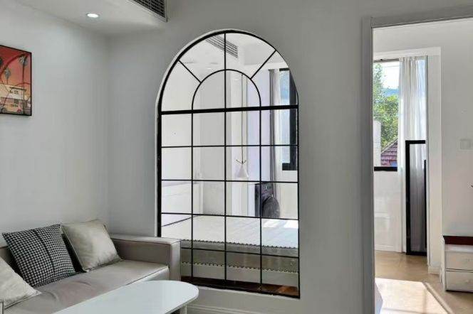 Nice 1br/1lr @jiangsu  rd  sta  5.6k