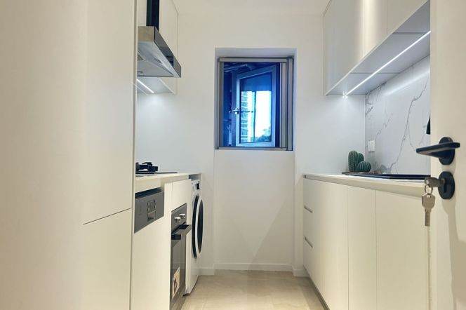 Morden 2brs with floor heating in Lujiauzi