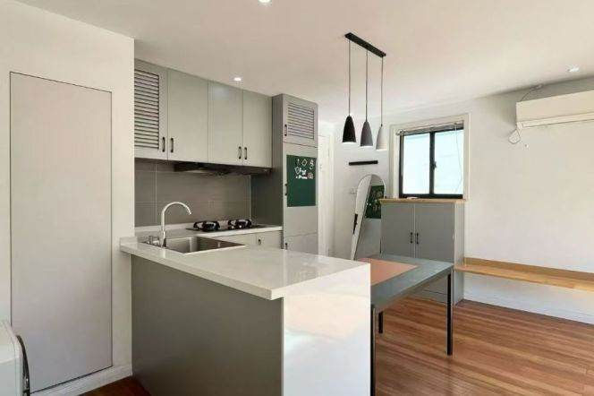 Nice balcony 1Br/1Lr/1Bt apt nr Jingan temple,M2/7