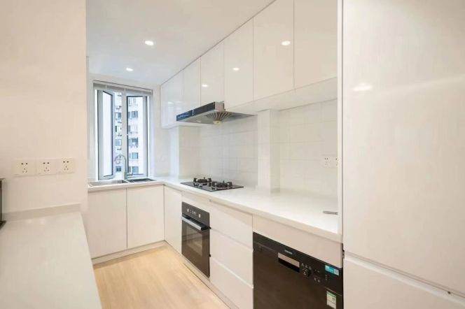 Outdor balcony,Big 1Br apt,Nr Wu Ding rd station,L14