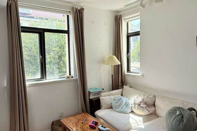 2Bdrs 1bath Apt/Modern&Clean/ L10/11 Jiaotong Uni./Hua Shan Rd/stairs