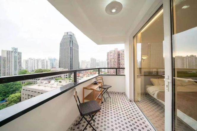 Outdor balcony,Big 1Br apt,Nr Wu Ding rd station,L14