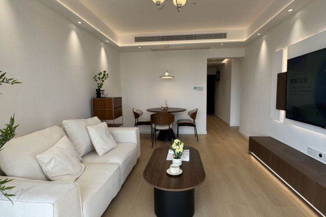 0 step Wuding rd L14 | Spacious 2Br+french window | Heating ,elevator ,15.2K