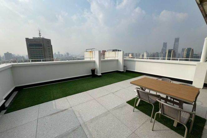 Overvalued Penthouse with large terrace bright 2Br+1/1bt@Tangqiao  panoramic river view
