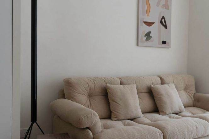 Cozy 1br with heating @Line 10/11 Jiaotong University St.