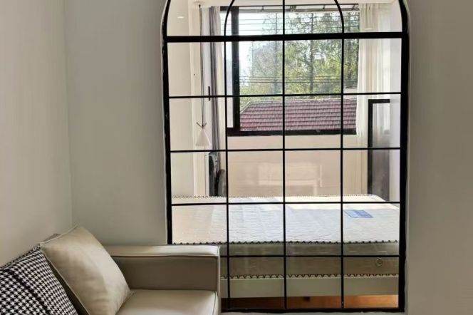 Nice 1br/1lr @jiangsu  rd  sta  5.6k