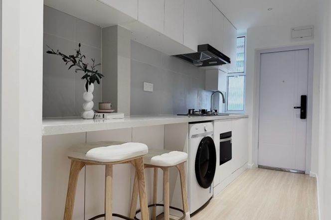 Weining rd station one bedroom